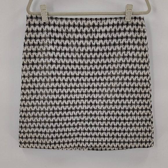 LOFT skirt Size 12 Ivory With Metallic Print - Picture 1 of 7